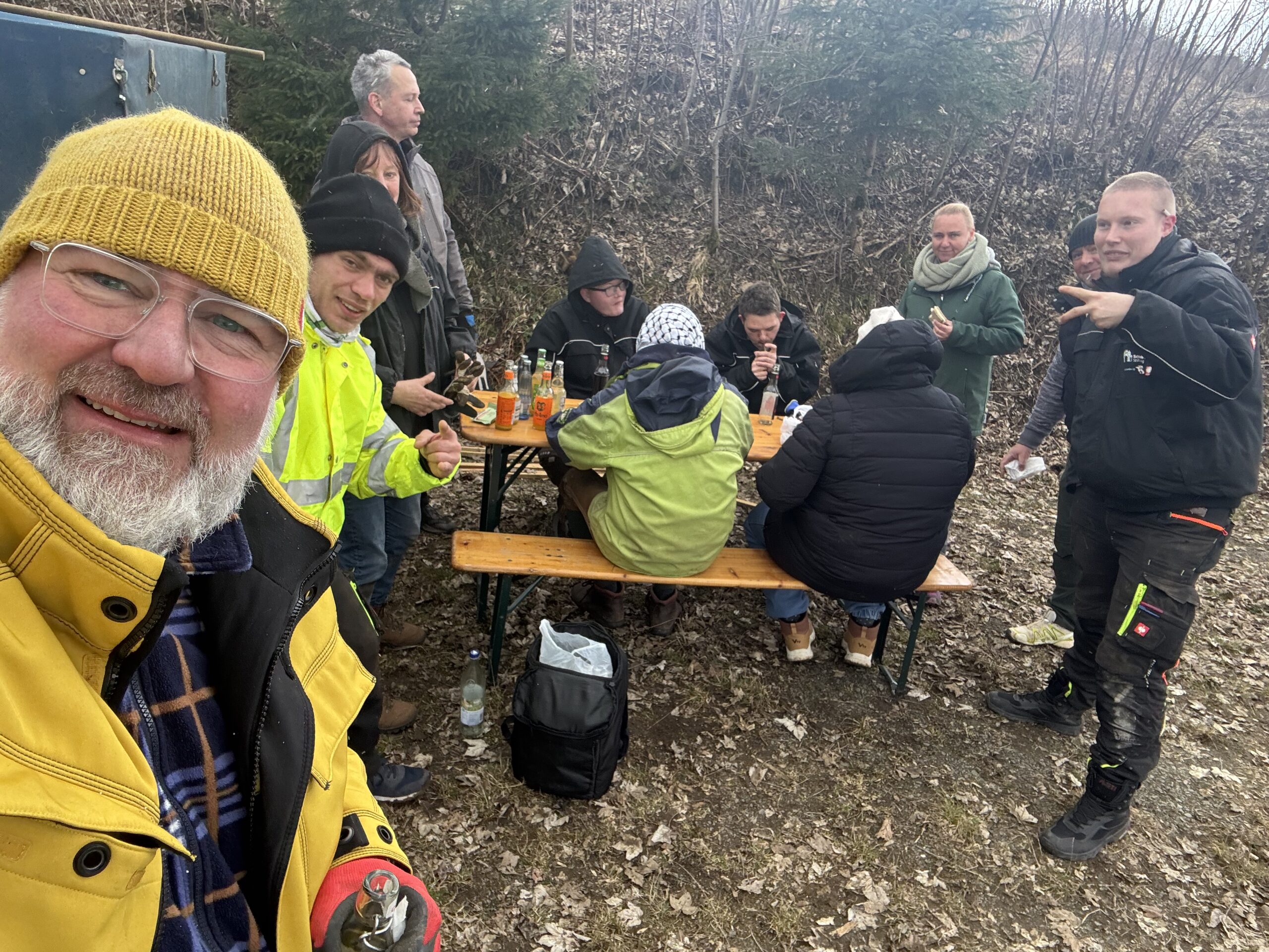 Gruppenfoto mit den Helfern